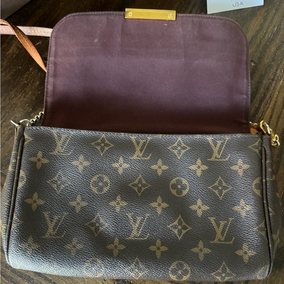 Favorite MM Monogram - Picture 10 of 17